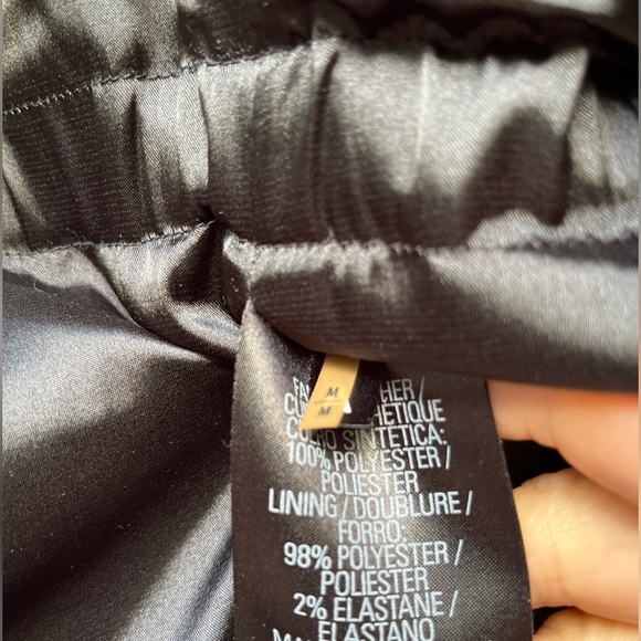 Tahari black/gray/white zebra pattern faux fur vest, waist tie, snap closure, M - Picture 8 of 11